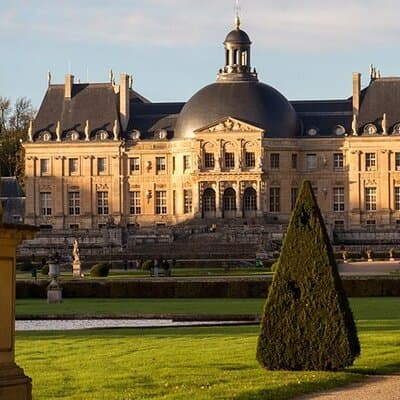 Chateau of Fontainebleau and Vaux le Vicomte 9-Hour Private Tour 5