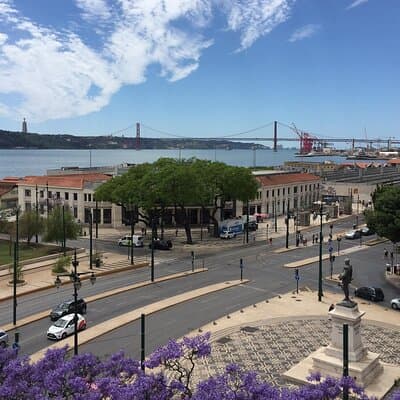 Private Transfer From Lisbon to Porto Full Day Tour