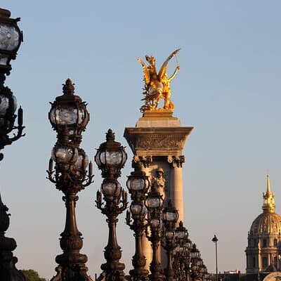 Paris VIP Chauffeur Driven Sightseeing 4hrs, Seine River Cruise 2