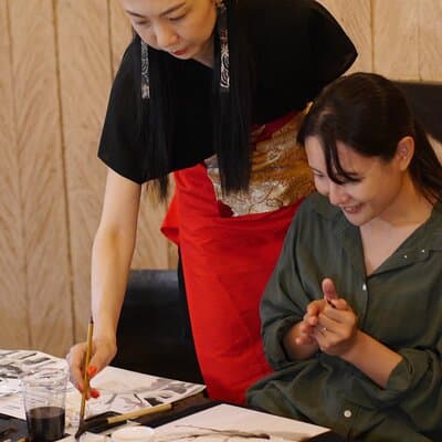 Sumi-e Ink Painting Suiboku-Ga Workshop in a Japanese Teahouse
