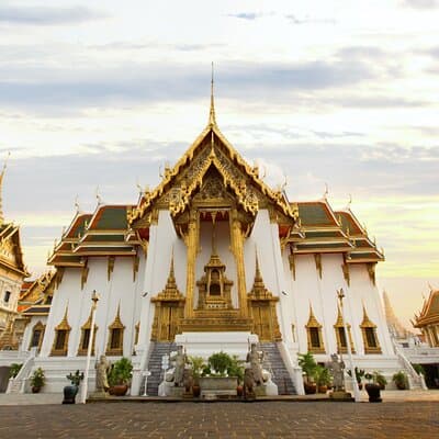 Bangkok's Best: City Highlights & Floating Market Private Tour 2