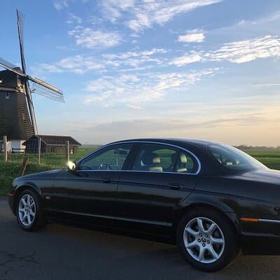 Cheese Clogs Windmills & Countryside Private Tour in Jaguar 2