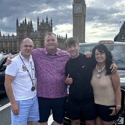 Highlights of London Private Guided Taxi Tour 3