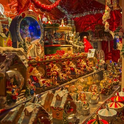 Paris Unusual game DE track on the Christmas markets 4