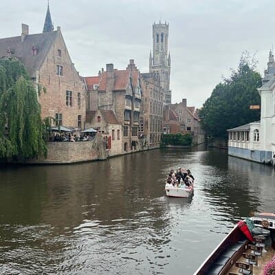 Bruges Highlights Private Trip from Paris with Boat and Beer 4