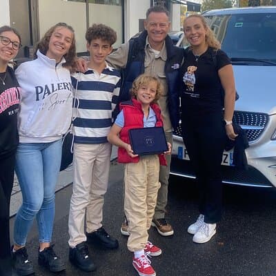 Private Transfer Charles de Gaulle Airport CDG to Disney Paris 2