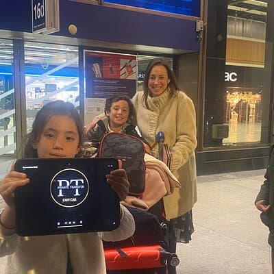 Private Transfer Charles de Gaulle Airport CDG to Disney Paris 4