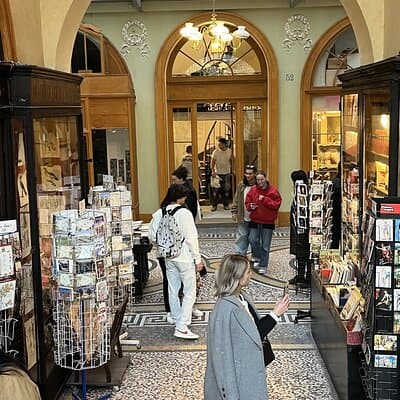 Walking tour of the Covered Passages of Paris -10 people max 3