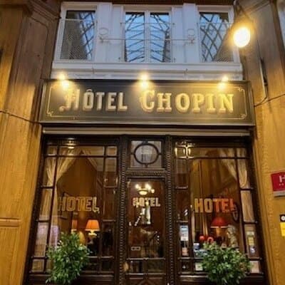 Walking tour of the Covered Passages of Paris -10 people max 5