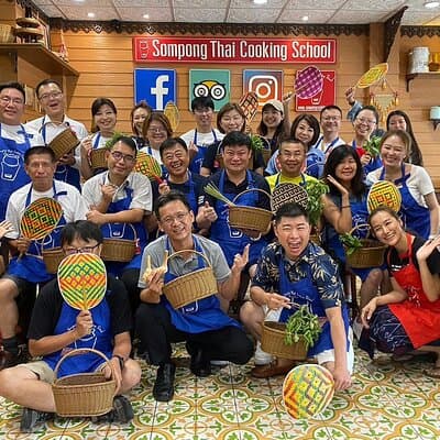 Bangkok Thai Cooking Class in Silom with Optional Market Tour