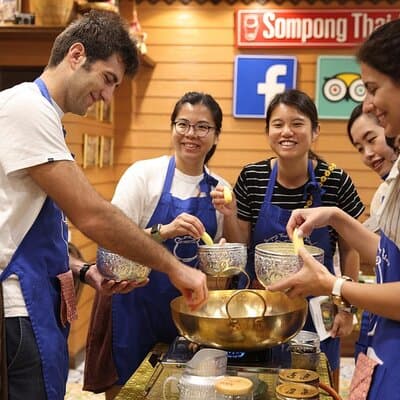 Bangkok Thai Cooking Class in Silom with Optional Market Tour 2