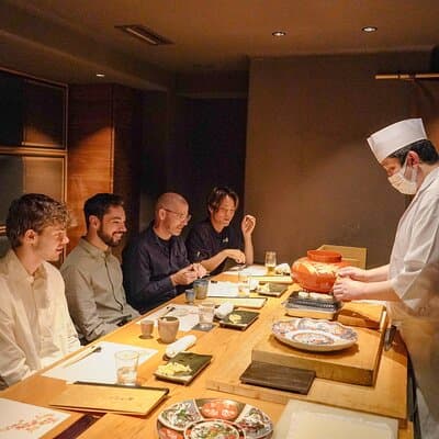 Chef's Choice Sushi and Tempura Luxury Foodie Tour in Ginza
