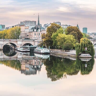 Paris History Walk: Medieval Marais, Notre Dame Islands & Stories