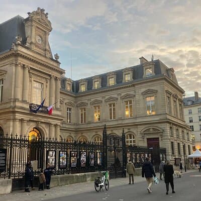 Paris Le Marais District Guided Walking Tour with Tastings 4