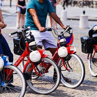 Electric Vintage Solex Tour – Canal Saint-Martin & Le Marais 2