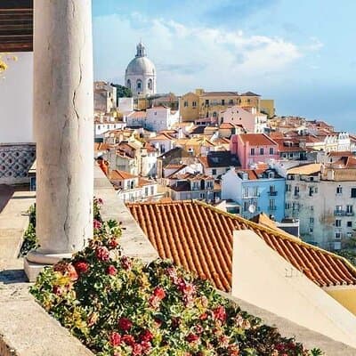 Lisbon Old Town Tour by Tuk Tuk with Local Guide 4