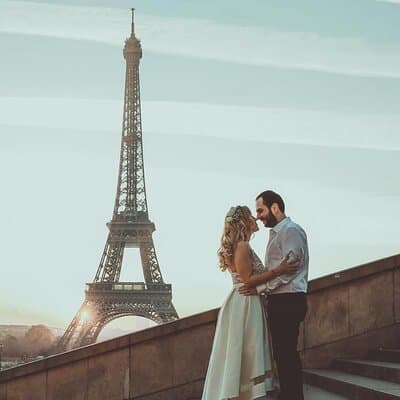 Romantic Photoshoot Love at Trocadéro Gardens