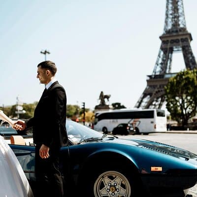 Romantic Photoshoot Love at Trocadéro Gardens 2