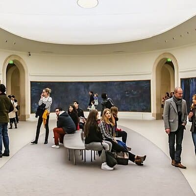 Private Guided Tour of the Orangery Museum 4