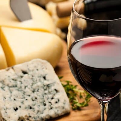 Guided Wine and Specialty Cheese Tasting in Montmartre 2