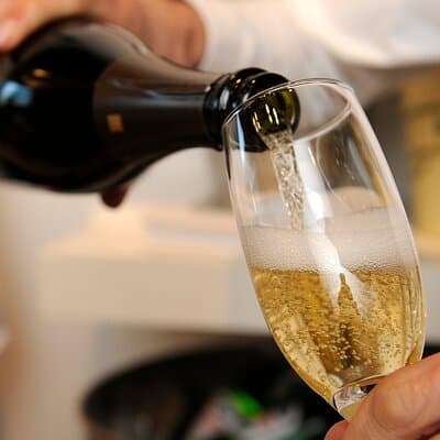 Guided Wine and Specialty Cheese Tasting in Montmartre 3