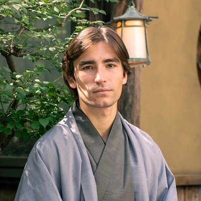 Asakusa Kimono Photography Tour (Private Option Available) 4