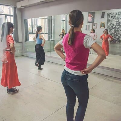 Barcelona: 1-Hour Flamenco Class Experience 5