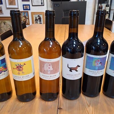 Urban winery tour, premium tasting flight & tapas 2