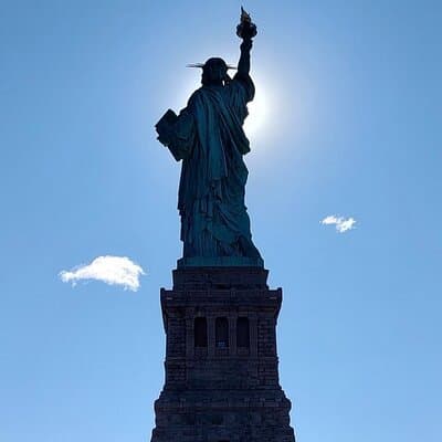 Family Friendly Statue of Liberty and Ellis Island Private Tour 2