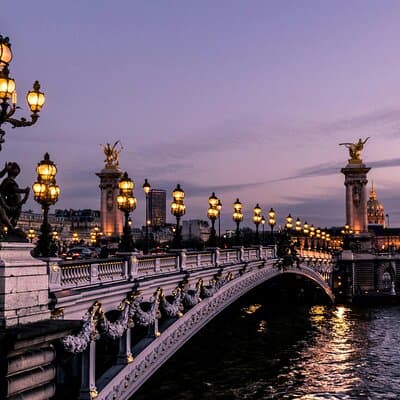 Private Sedan Transfer Charles de Gaulle Airport to Paris 4