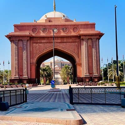 Abu Dhabi Sharing Tour From Dubai 4