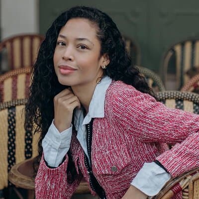 Paris shopping tour with a personal shopper (full day)