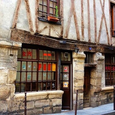 NEW! The Latin Quarter Food Tour (Notre-Dame) 3