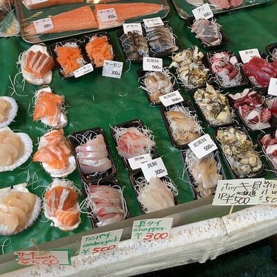 Tsukiji Fish Market Walking Tour with English Speaking Guide 4