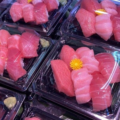 Tsukiji Fish Market Walking Tour with English Speaking Guide 2