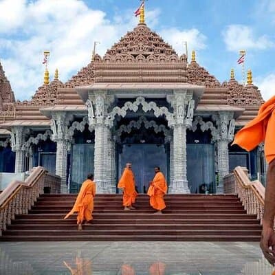 Abu Dhabi City Tour - Ferrari World -BAPS Hindu Mandir 2