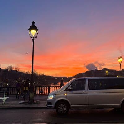 Hop On: Paris City Highlights Tour in a comfortable Minivan 2