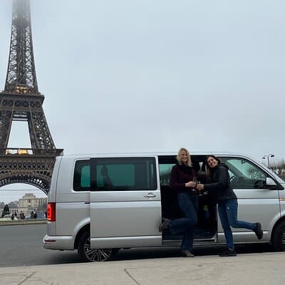 Hop On: Paris City Highlights Tour in a comfortable Minivan