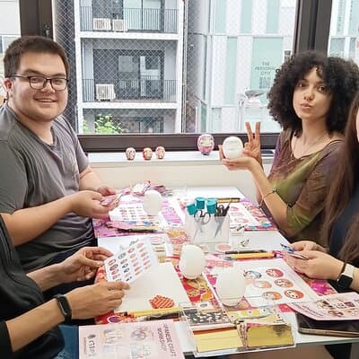 Daruma Workshop by Making your Own Japanese Souvenir in Shinjuku 4