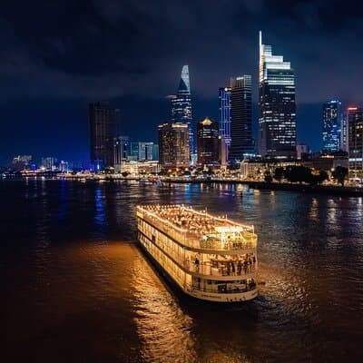 Luxury Dhow Dinner Cruise at Dubai Marina with Dinner & Transfers 2