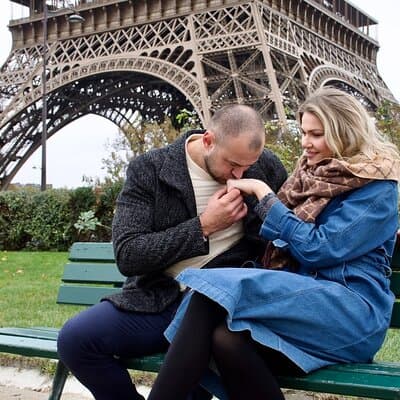 Paris Luxury Private Professional Photoshoot at the Eiffel Tower 2