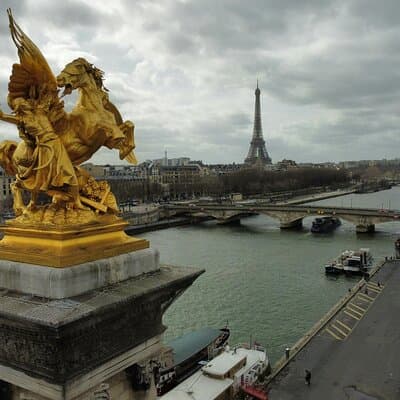 Alexander III Bridge Photoshoot 4