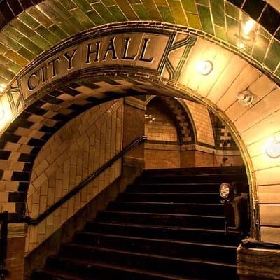Private New York City Subway Tour with a Local