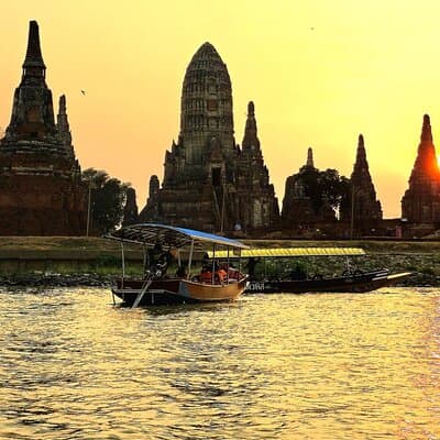 PRIVATE Ayutthaya + SUNSET Boat Tour + Light up The NIGHT 2