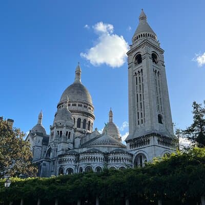 Small Group Walking Tour of Montmartre -10 people max 2