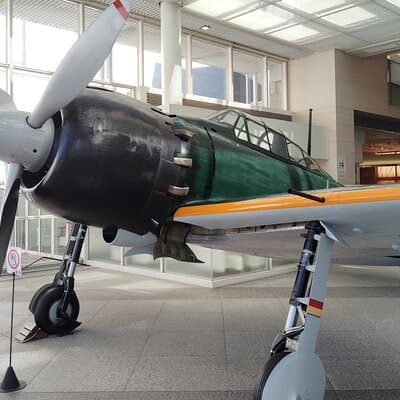 Tokyo War History Tour: Yasukuni Shrine & War Museum 2