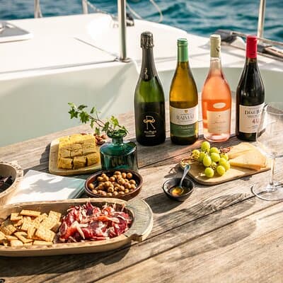 Barcelona Premium Wine Tasting & Tapas in Catamaran - Small Group 2