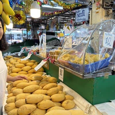 Authentic Thai Cooking Class in Bangkok with Apple & Family 3