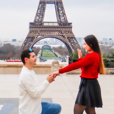 Paris 2.5 hour Photoshoot 8+ locations 3
