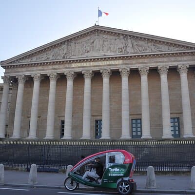 Private City-Tour by rickshaw bike in Paris : The "Napoléon" 3